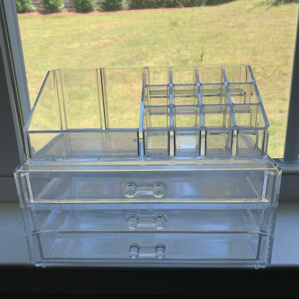 Cosmetic Organizer